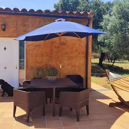 Costals Cerezo Apartment